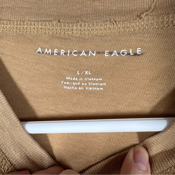 American Eagle Tan Graphic Print Long Sleeve Top - Picture 3 of 6